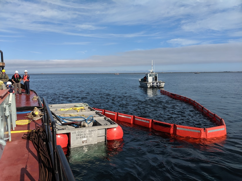 District Participates In Northwest Oil Spill Control Course gt Seattle 